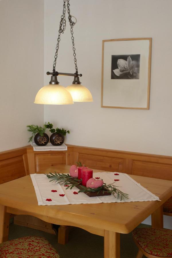 Landhaus Alpensonne Schattwald Bagian luar foto