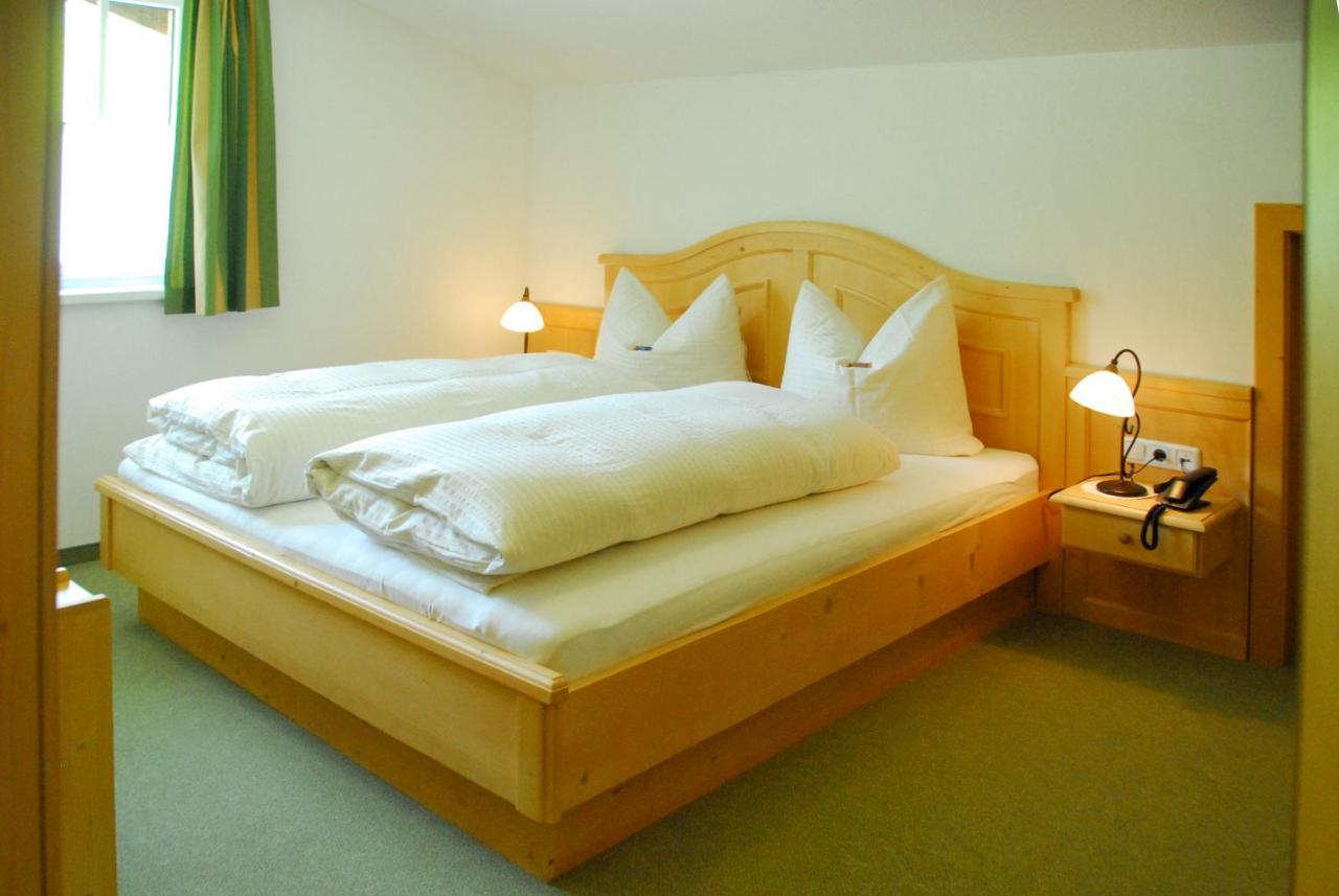 Landhaus Alpensonne Schattwald Bagian luar foto