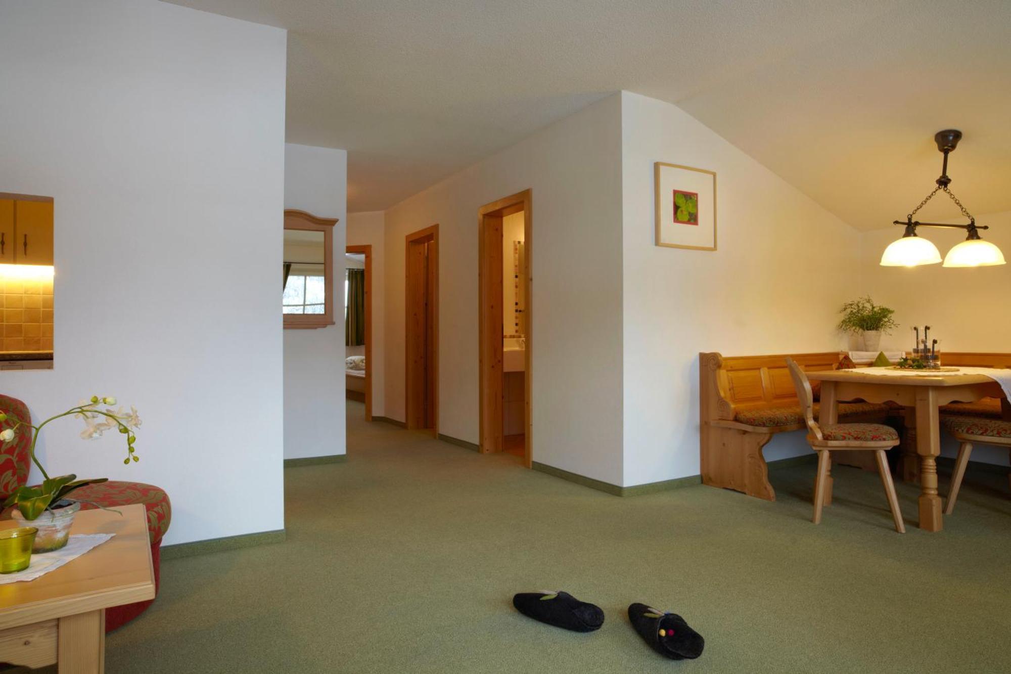 Landhaus Alpensonne Schattwald Bagian luar foto