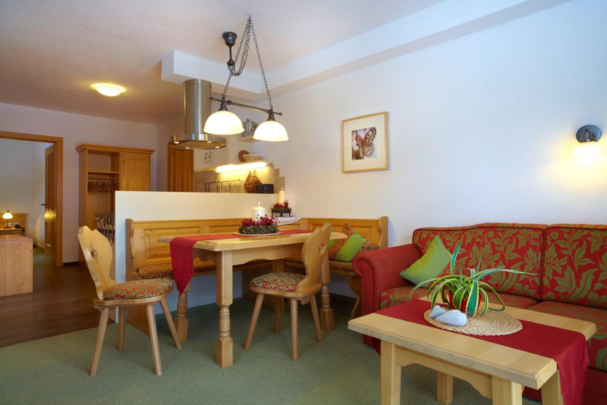 Landhaus Alpensonne Schattwald Bagian luar foto